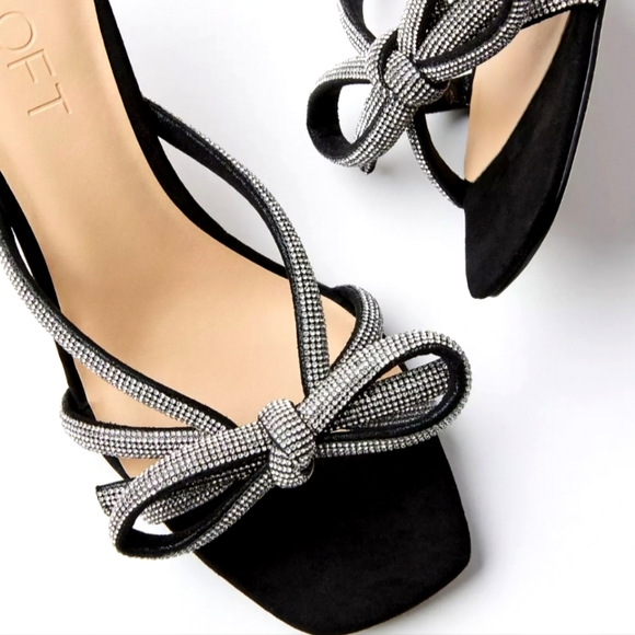 NEW! LOFT Black Velvet Silver Sparkle Embellished Bow Sandals. - Picture 2 of 8